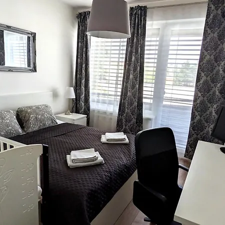 E2 Oldtown Luxury Apartment: Urban Comfort Apartment Kosice