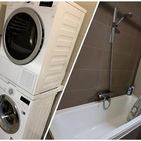 E2 Oldtown Luxury Apartment: Urban Comfort *