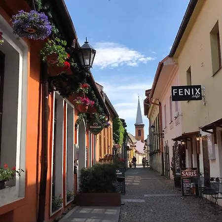 E2 Luxury Oldtown - 2x Parking, Foodstore, Pcscreen, Netflix, Unlimited Music, Crib, Babychair, Fastwifi, Aircon Apartment *